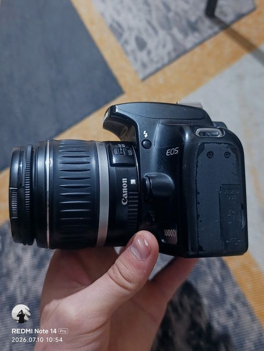 Фотоаппарат Canon d1000
