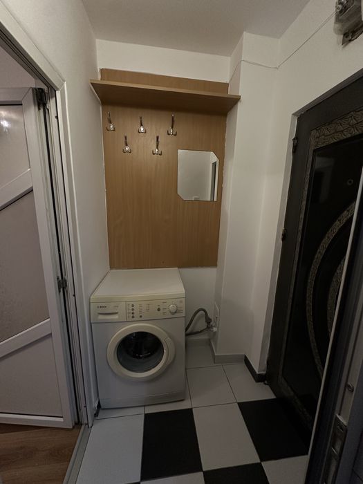 Persoana fizica-închiriez garsoniera