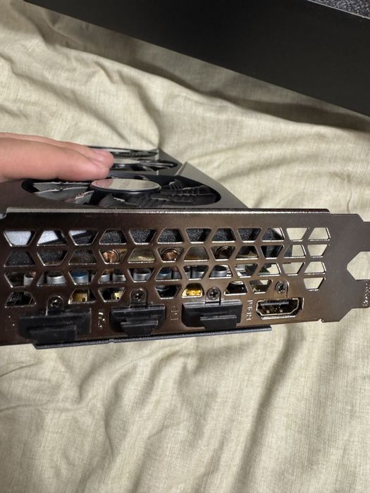 Nvidia GeForce RTX™ 3060 Ti  256 bit
