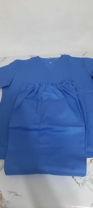 Срочно продам медицинские костюмы в отличном качестве