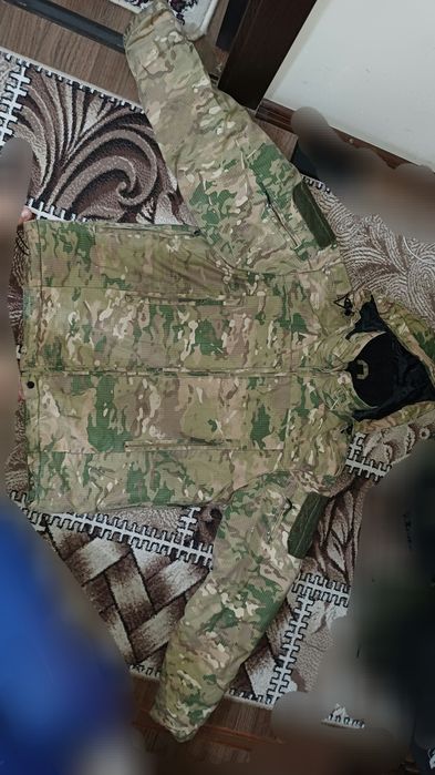 Voyenniy forma : Bushlat