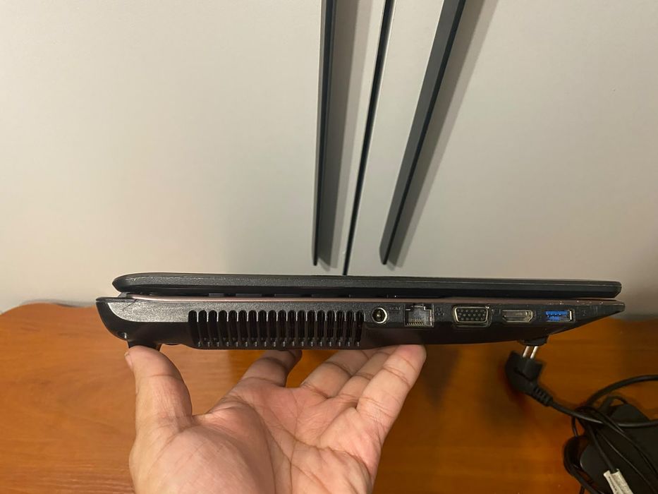 Asus intel core i7/Nvidia GeForce/OZU 8GB/SSD 128GB