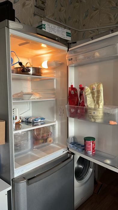 Продам холодильник в рабочем состояний
