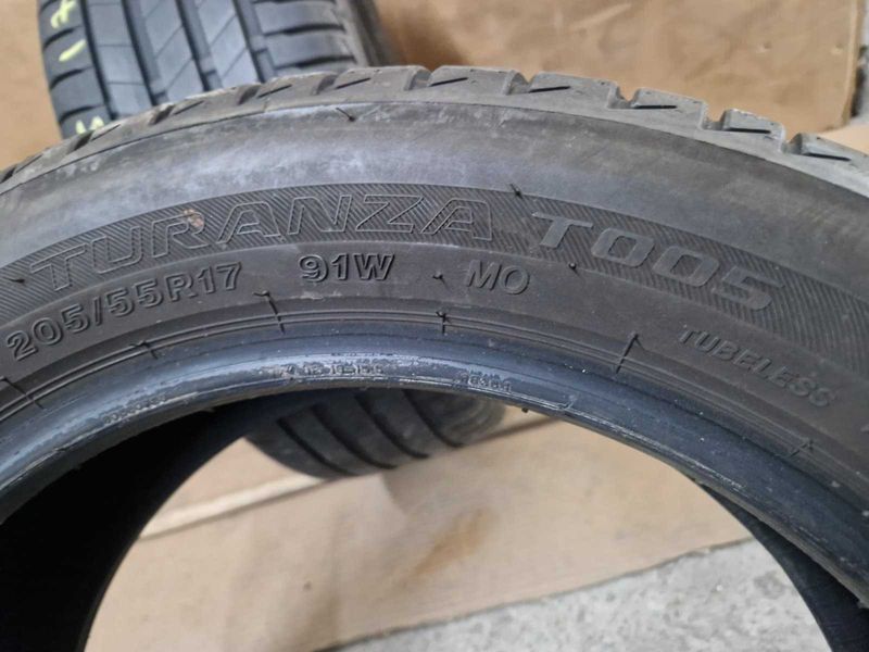 2 Bridgestone R17 205/55
летни гуми
DOT0819