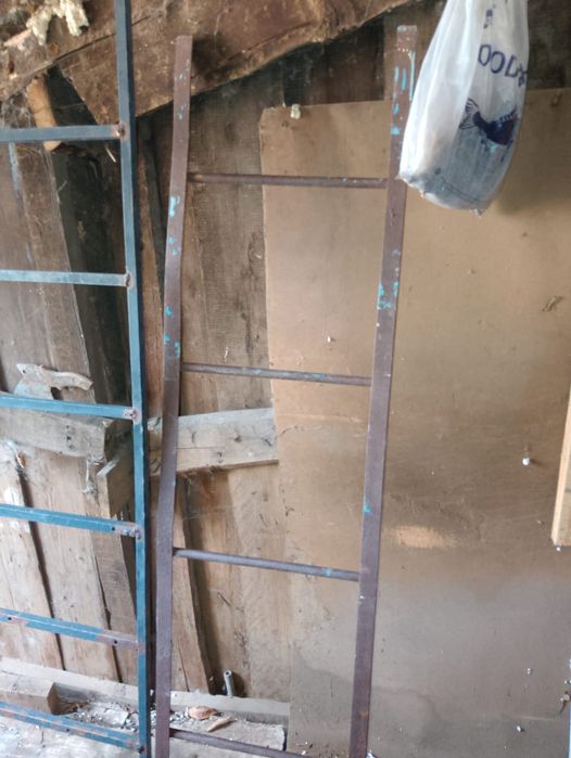Продам металлические лестницы