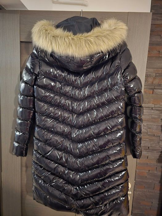 Geaca dama Moncler.