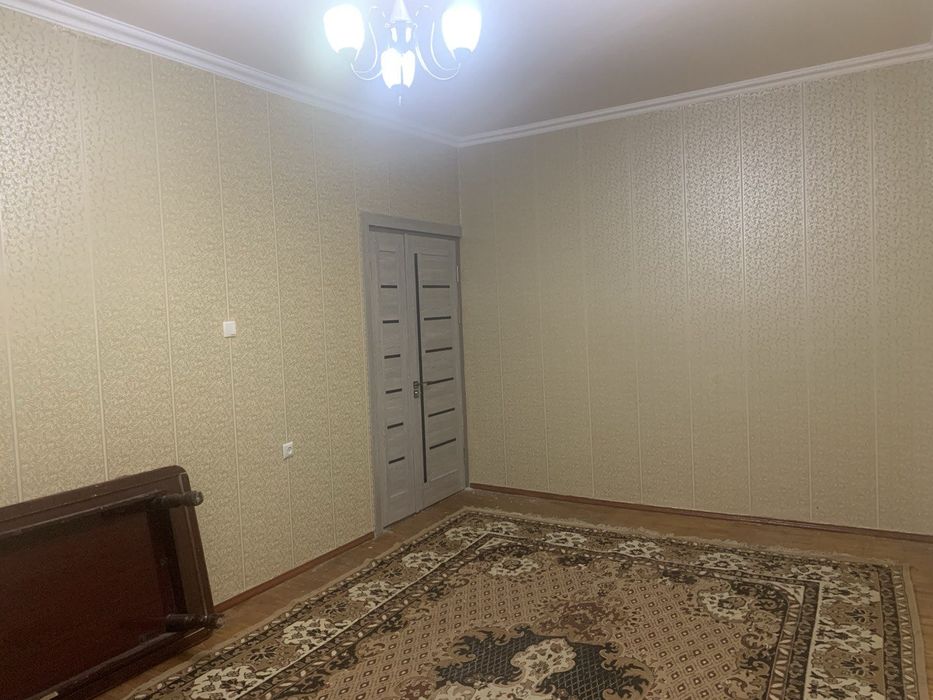 Продаётся  квартира Юнусабад