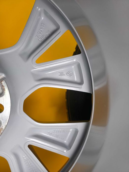 Roti Jante Anvelope IARNA 17'' 5x114.3 OE Renault Arkana Captur Kadjar
