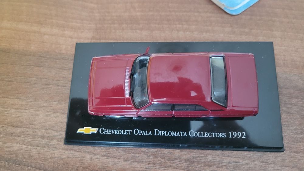 Macheta auto 1/43 Chevrolet Opala
