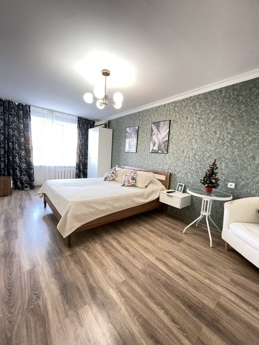 Квартира по Азаттык посуточно