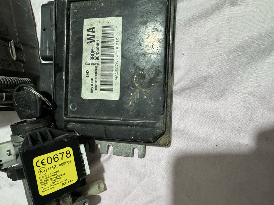 Kit pornire chevrolet aveo 2003-2008 ecu contact panouri rele 96435559