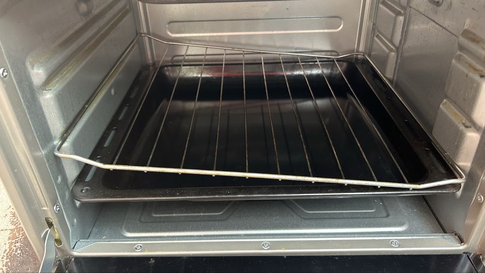 Продам духовку 20000