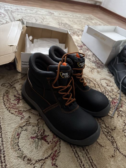 Спецобувь сатылады