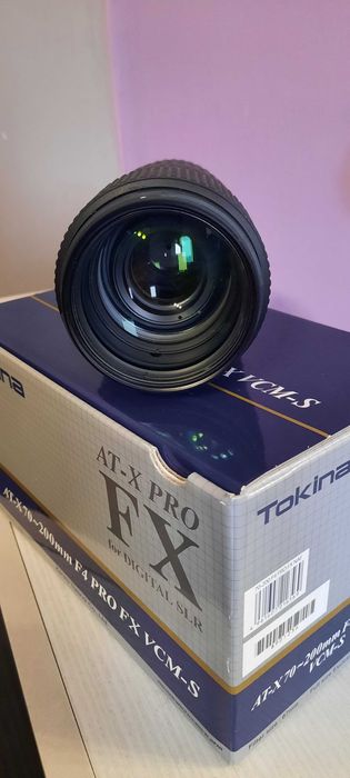 Обектив Tokina AT-X 70-200mm F/4 FX VCM-S за Nikon