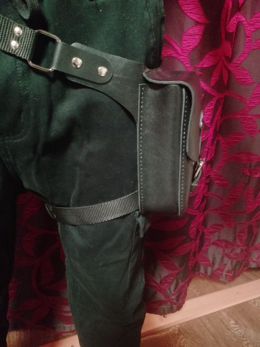 Сумка на бедро, натуральная кожа.