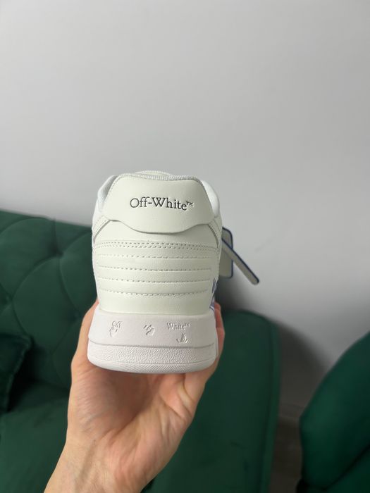 OFF-WHITE Out Of Office”For Walking”