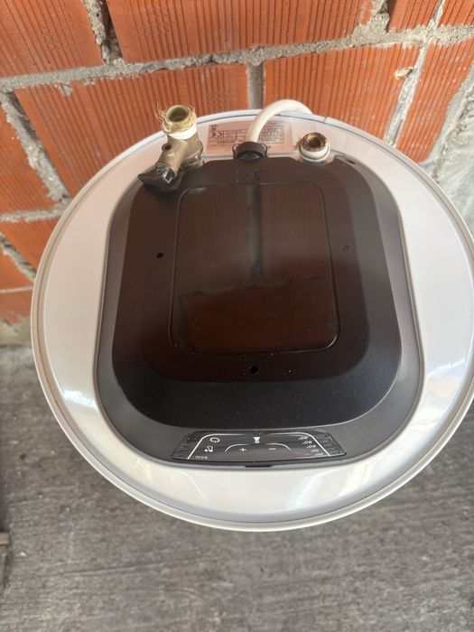 Boiler electric Ariston model PRO1 ECO 65 V SLIM