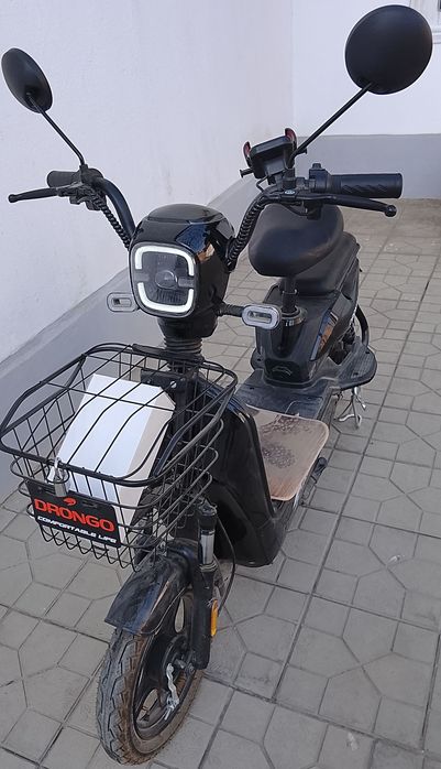 Скутер DRONGO R14  сотилади