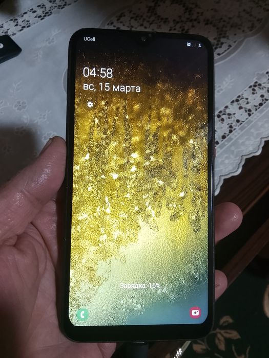 Сотилади самсунг а10 3/32гб холати зур ишлаши зур