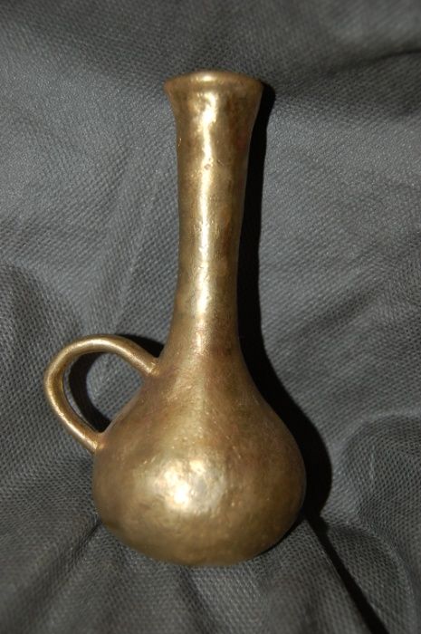 Бронзови съдове !