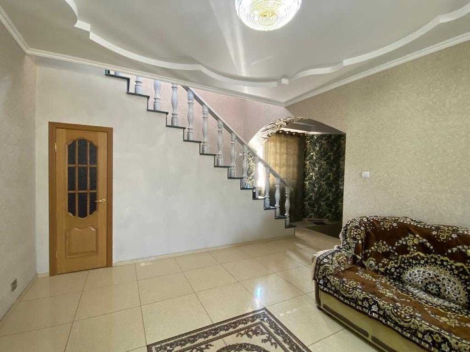 -Продам Шикарный дом на Правом берегу.