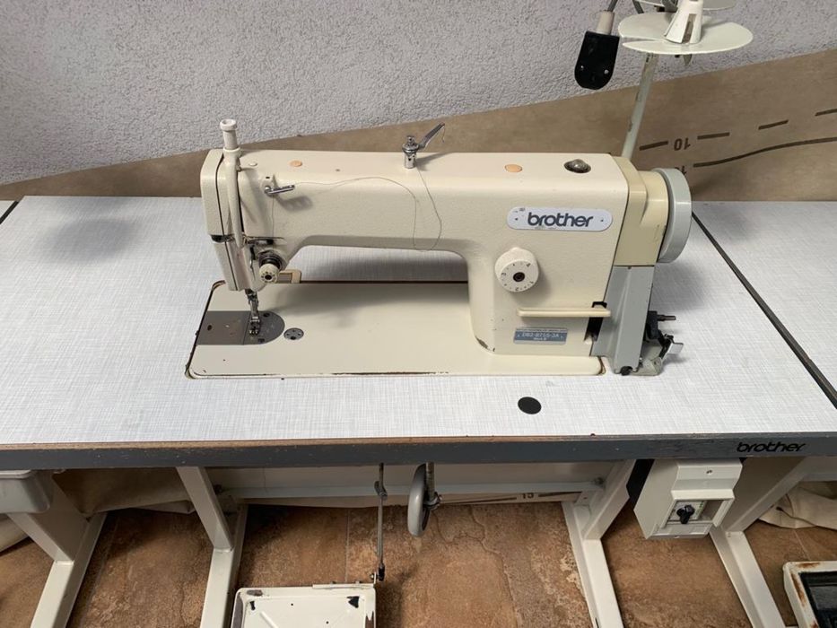 Masini de cusut Brother