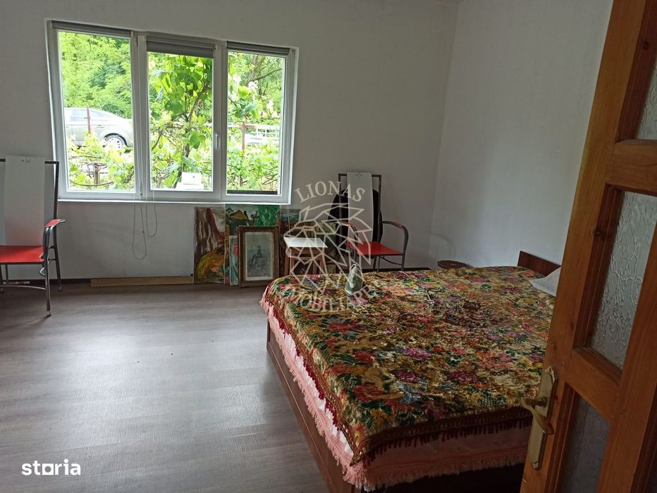 Casa 3 camere la DJ-renovata-teren 1000 mp-garaj-Blajenii de Jos