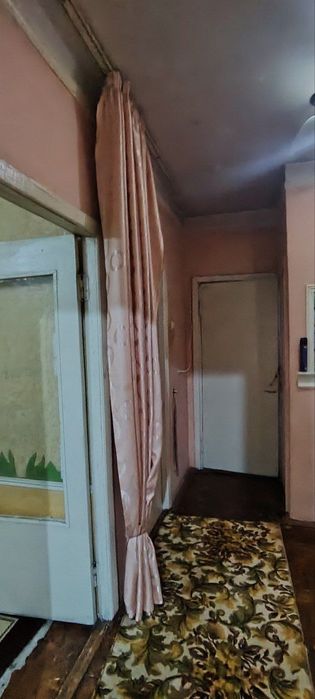 3 хонали квартира. Кирпичный дом. Маргилон шахар Ватстрой.