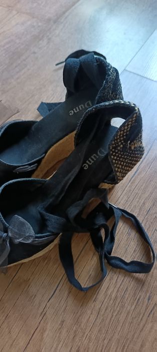 Дамски еспадрили с връзки около глезена, на висока подметка