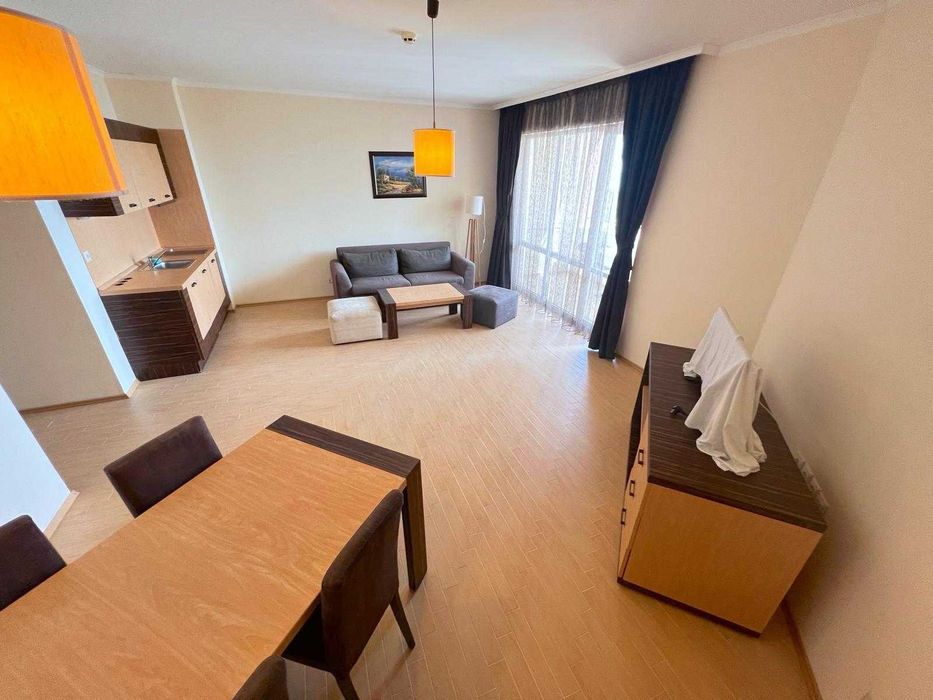 Продава се Двустаен апартамент в к.к. Слънчев бряг - 83 кв.м за 700 €/кв.м - Снимка #1