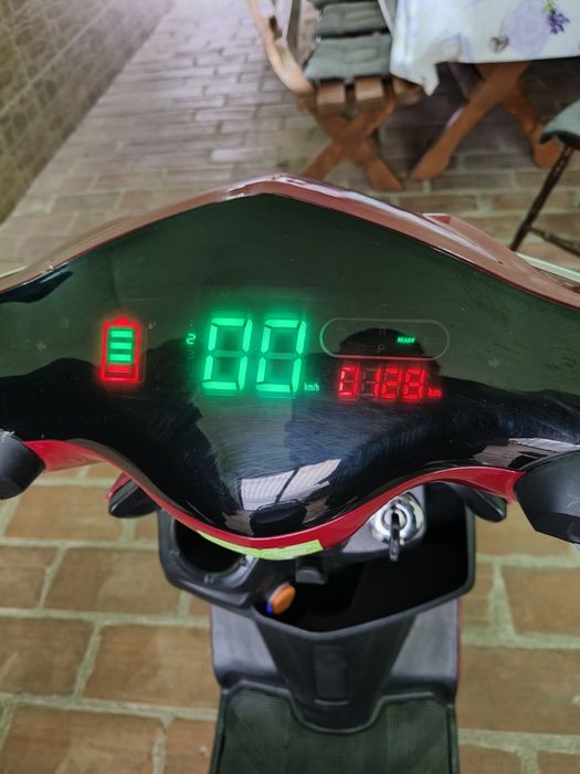 Scuter electric Volta SX