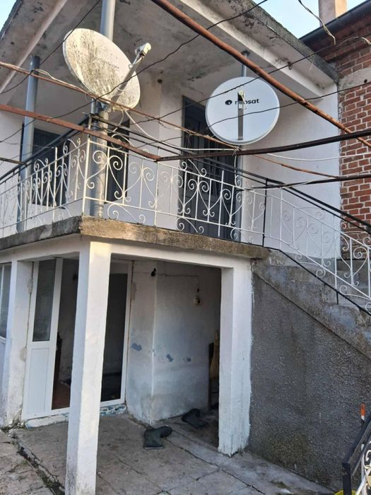 Продава се Къща в с. Радовец, Област Хасково - 150 кв.м за 68 €/кв.м - Снимка #3