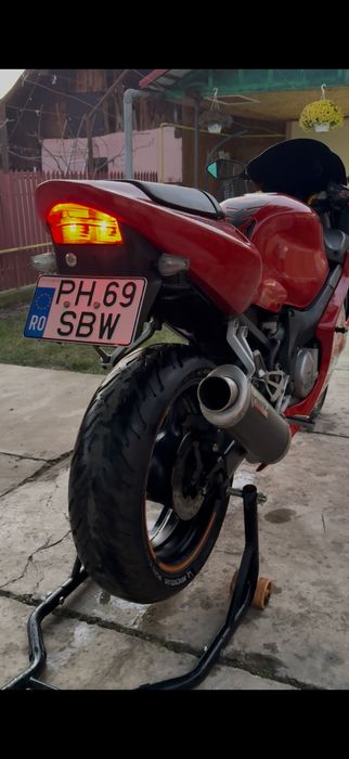 Honda cbr f4i sport A2