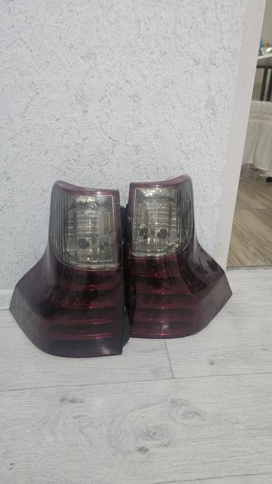 Задний фонарь land cruiser 150