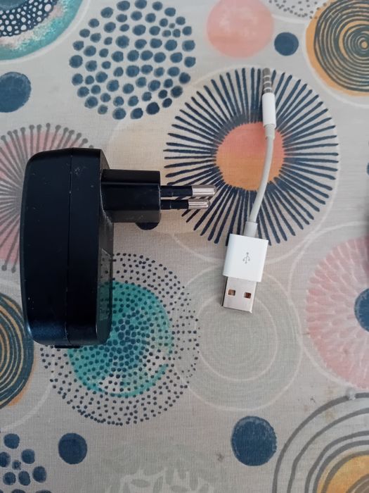 apple шуфъл за музика