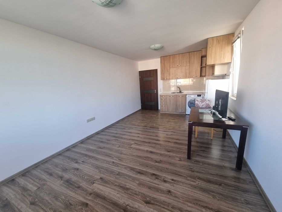 Продава се Тристаен апартамент в Благоевград, Еленово 1 - 82 кв.м за 716 €/кв.м - Снимка #2