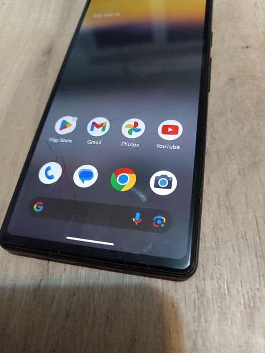 Google Pixel 6A display fisurat