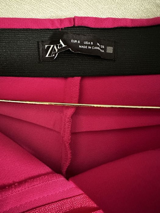 Zara брюки в размере S