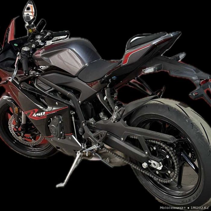 Мотоцикл KOVE 450RR PRO