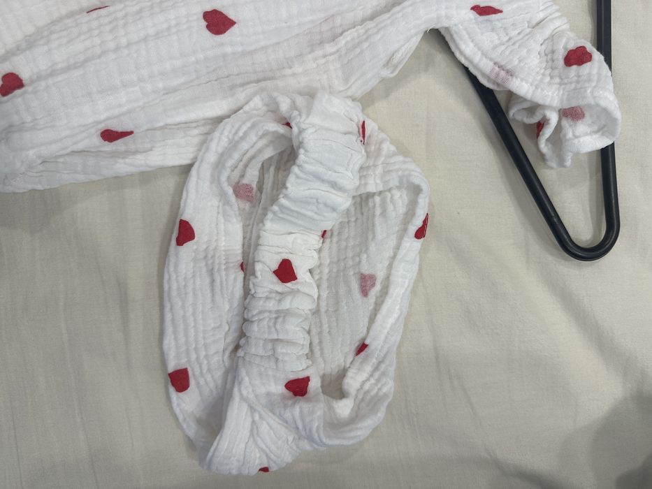 Продам боди на 3-6 мес и 6-9мес