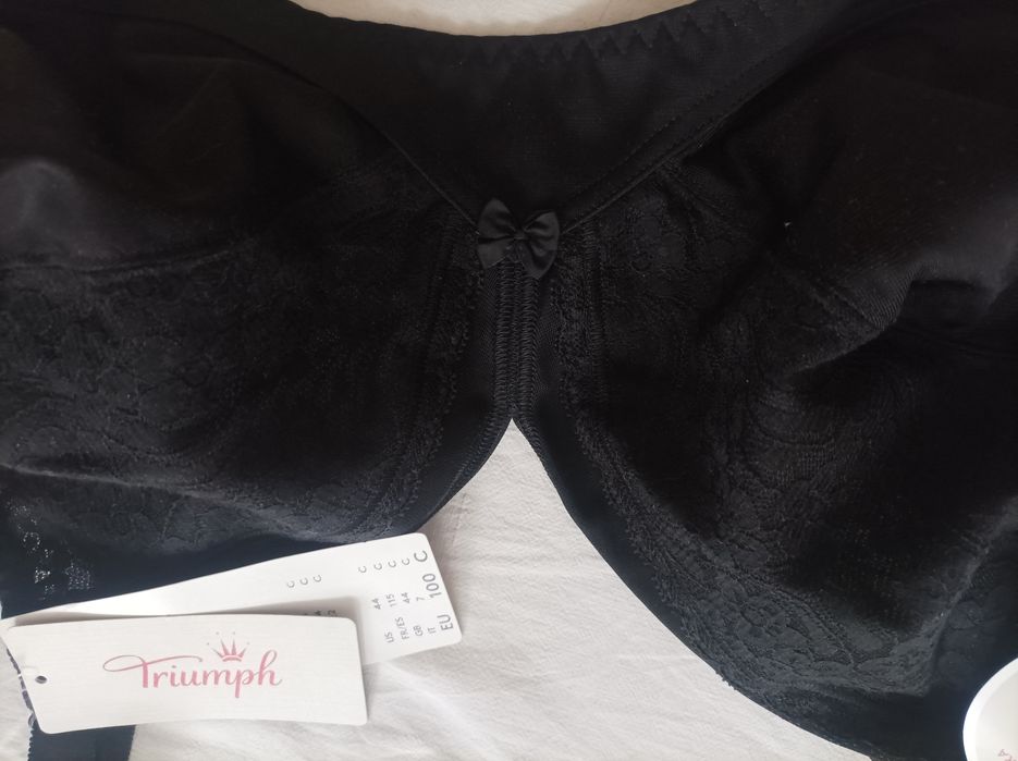 Triumph/Naturana  100C/105G/110G сутиени