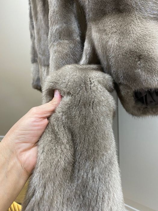 Продам шубу норковую