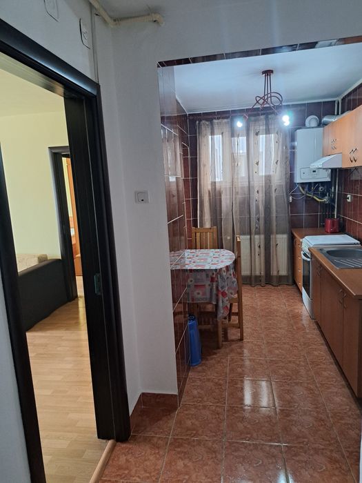 Inchiriez apartament 2 camere
