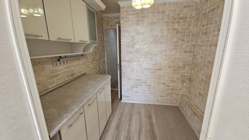 Продам 3 ком.кв. Толеби 7