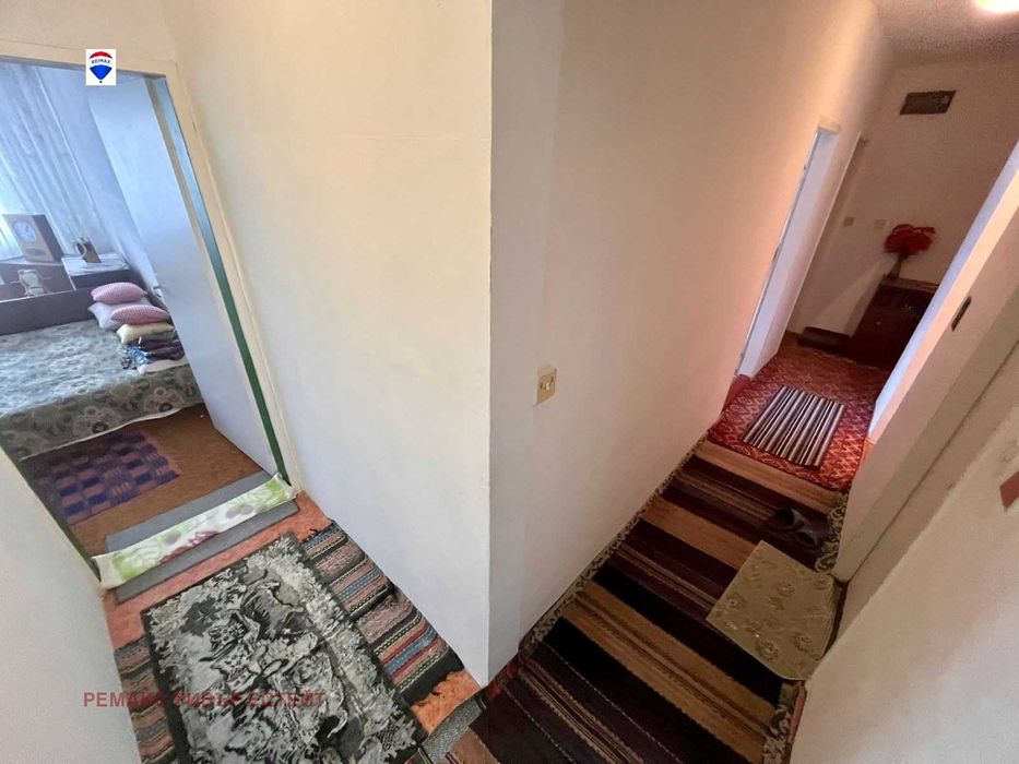 Тристаен апартамент за продажба кв. Дружба 3