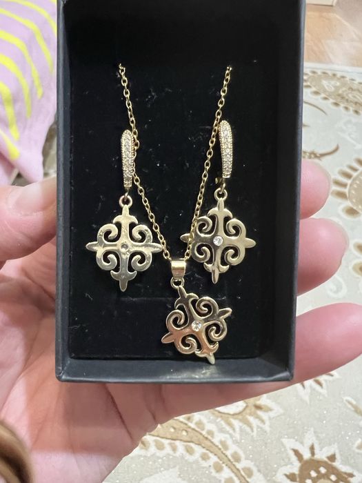 Комплект серьги кулон