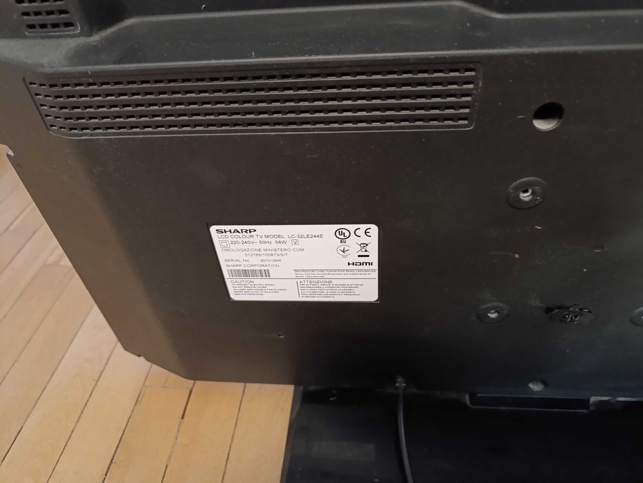 Телевизор Sharp 32"