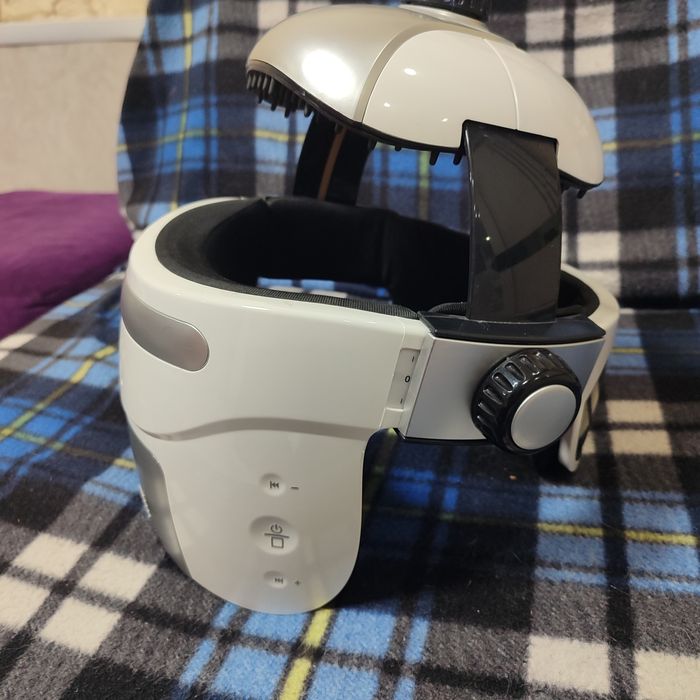 Массажёр для головы.