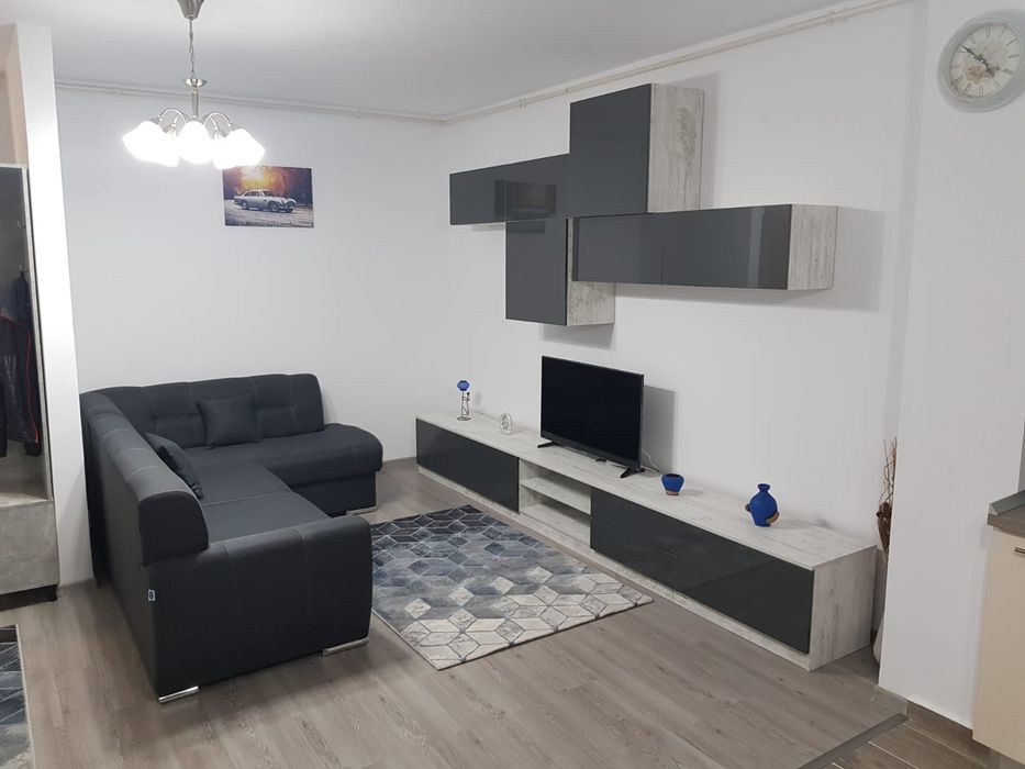 Închiriez apartament 2cam in Cartierul Solar ,B-dul Metalurgiei nr132, Bl B4A