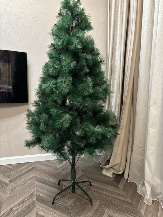 Продам елку, 150 см , в хорошем состоянии